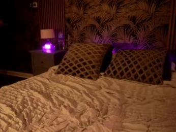 littlee33 chaturbate stream image