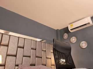 atinxnaugthy camsoda stream image