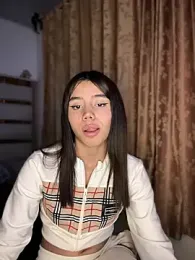 Laura-Khalifa stripchat stream image, 26.04.2025 04:40