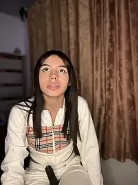 Laura-Khalifa stripchat stream image, 26.04.2025 04:40