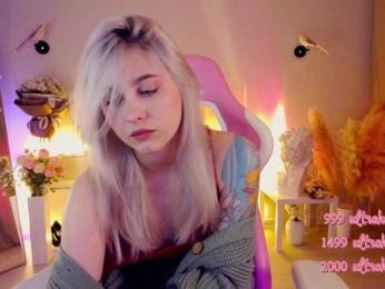 HoneyCherry bongacams stream image