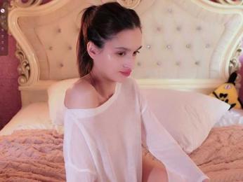 Enchantressss bongacams stream image