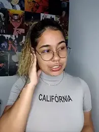 VitoriaFernandes stripchat stream image