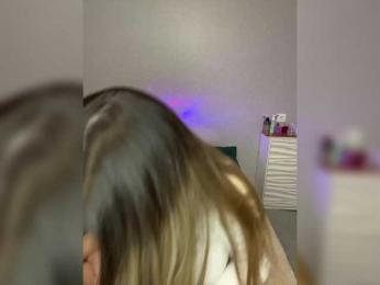 Cris_Mi bongacams stream image