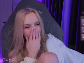 fymryn bongacams stream image