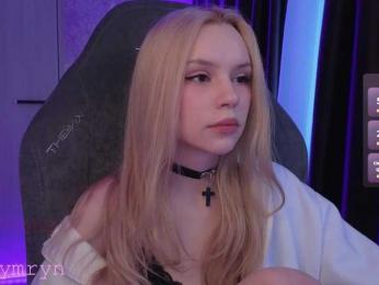 fymryn bongacams stream image