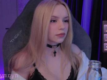 fymryn bongacams stream image