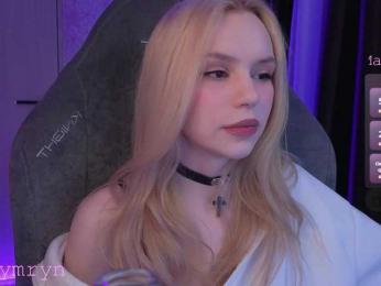 fymryn bongacams stream image