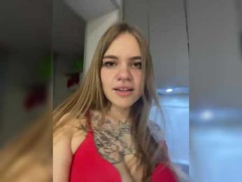 -Tiki-Riki- bongacams stream image