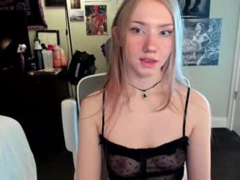 eve003300 chaturbate stream image, 09.05.2025 22:10