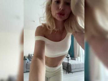 -Molly- bongacams stream image, 26.01.2025 04:00