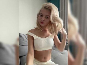 -Molly- bongacams stream image, 26.01.2025 04:00