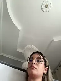 emiss_ stripchat stream image, 08.02.2025 15:30